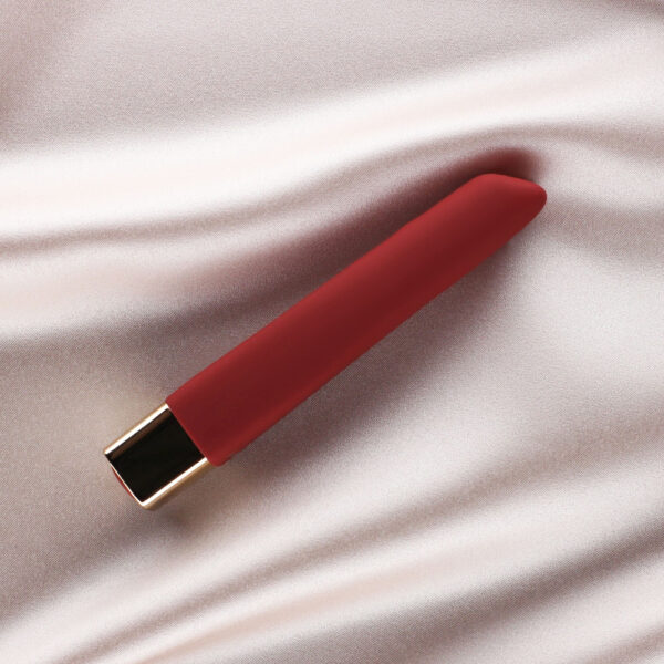 716715771417 Quinn 10 Modes Silicone Bullet Vibrator Red