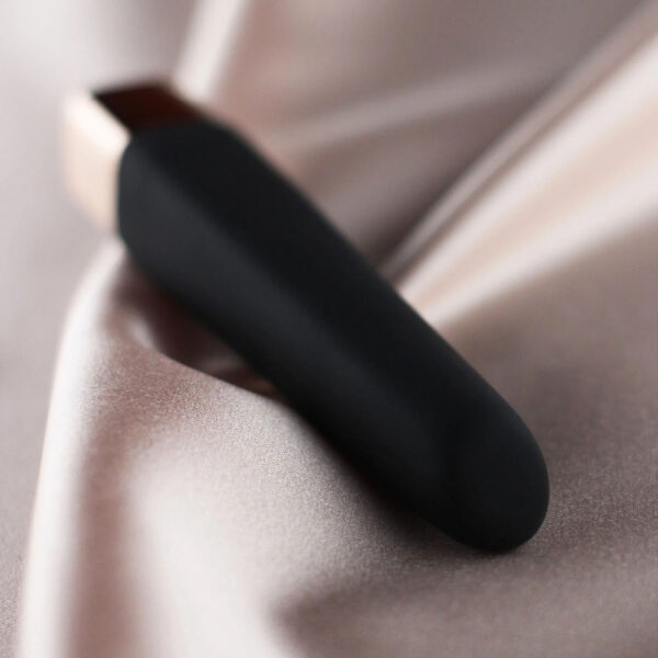 716715771424 2 Quinn 10 Modes Silicone Bullet Vibrator Black